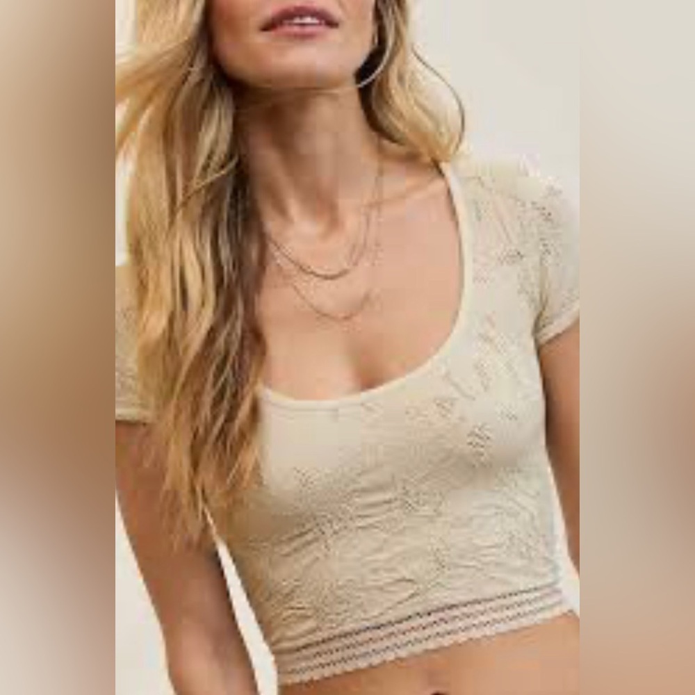 aerie Cream Lace Cropped Scoop Neck Tee S